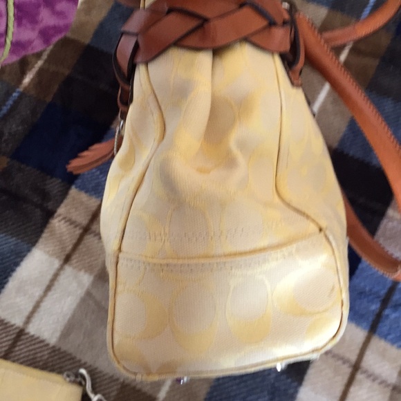 Coach Handbag - Picture 5 of 8